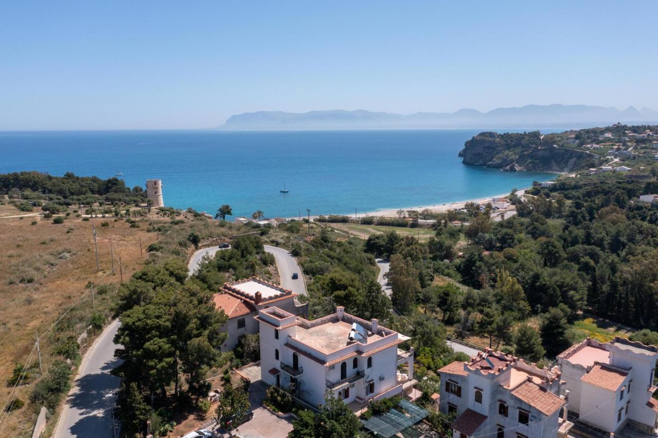 הוילה קאסטלמארה דל גולפו Casa Vacanze Baia Di Guidaloca מראה חיצוני תמונה