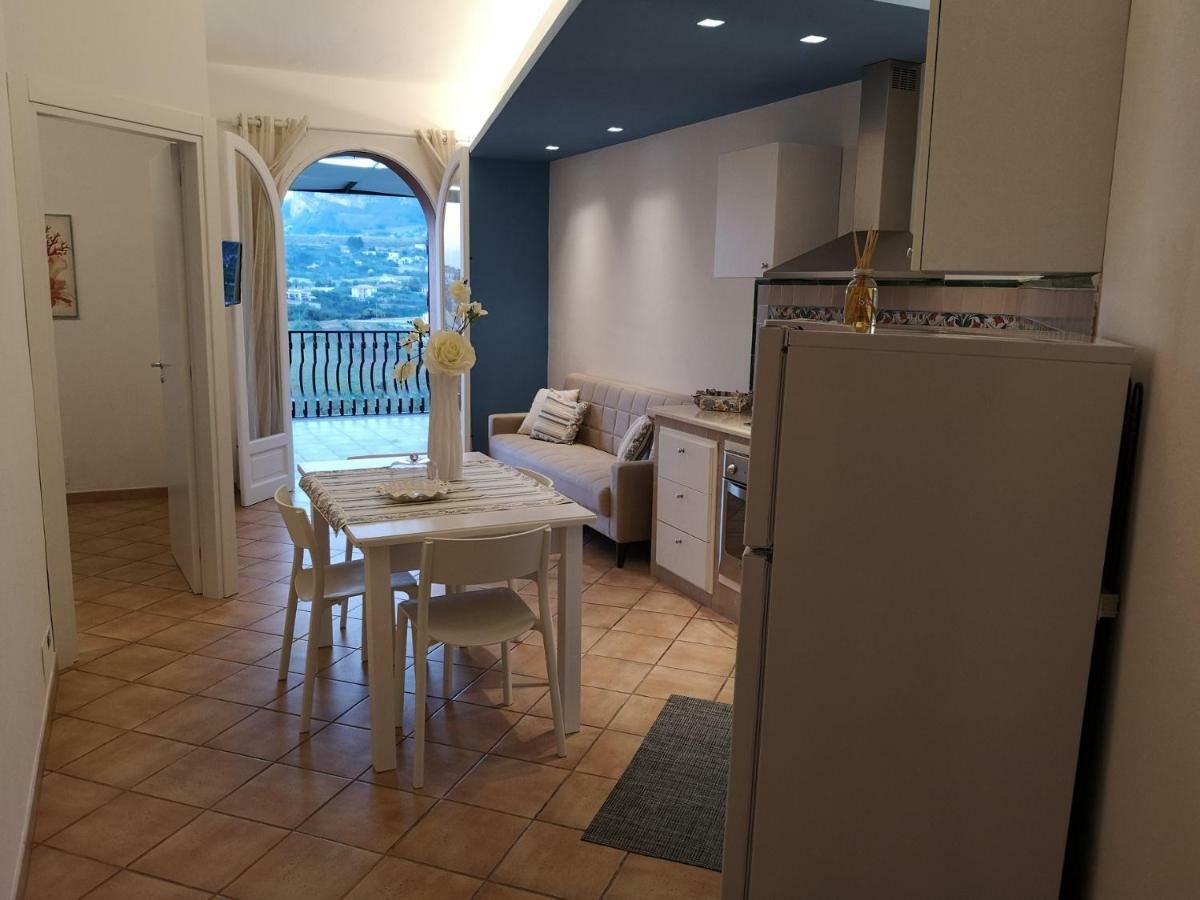 הוילה קאסטלמארה דל גולפו Casa Vacanze Baia Di Guidaloca מראה חיצוני תמונה